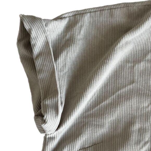 Madewell Renata v neck ribbed corduroy top - Picture 9 of 11